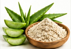 Aloe vera powder with aloe leaves
